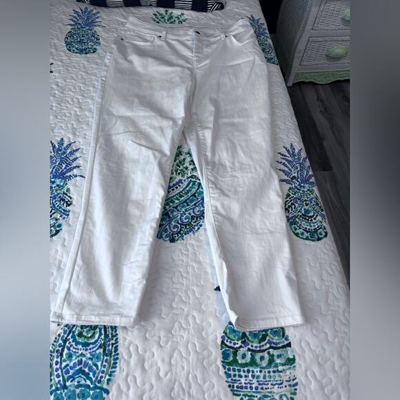 Chico's Perfect Stretch Gilfriend Slim leg Ankle Size 2/Medium - Picture 3 of 5